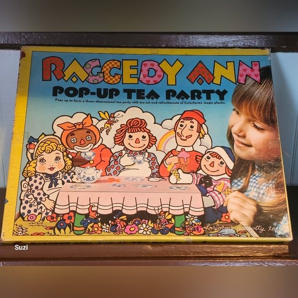Raggedy Ann Other - Raggedy Ann Pop-Up Tea Party - Vintage 70s